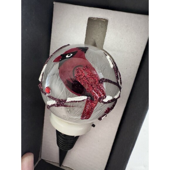 Frosted Cardinal Bird Light Up Wine Stopper Barware Christmas Holiday WORKS - Picture 5 of 6